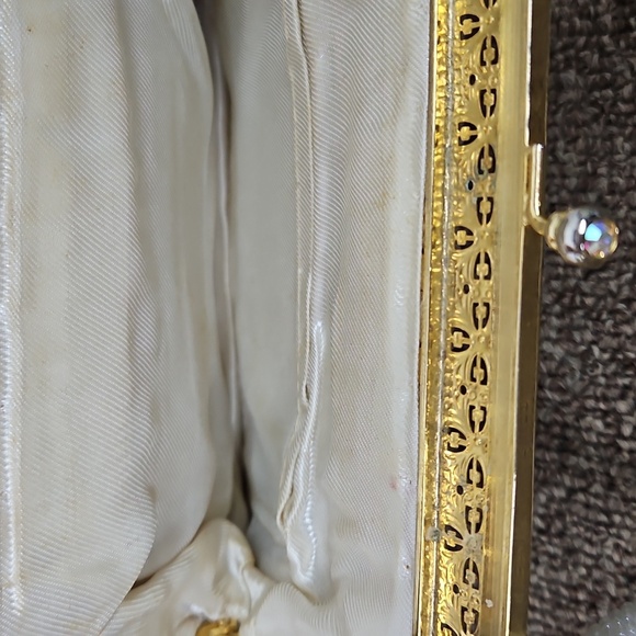 Vintage Needlepoint Petit Point Tapestry Framed Kiss-lock Beaded White Bag 7x9 - Picture 7 of 8